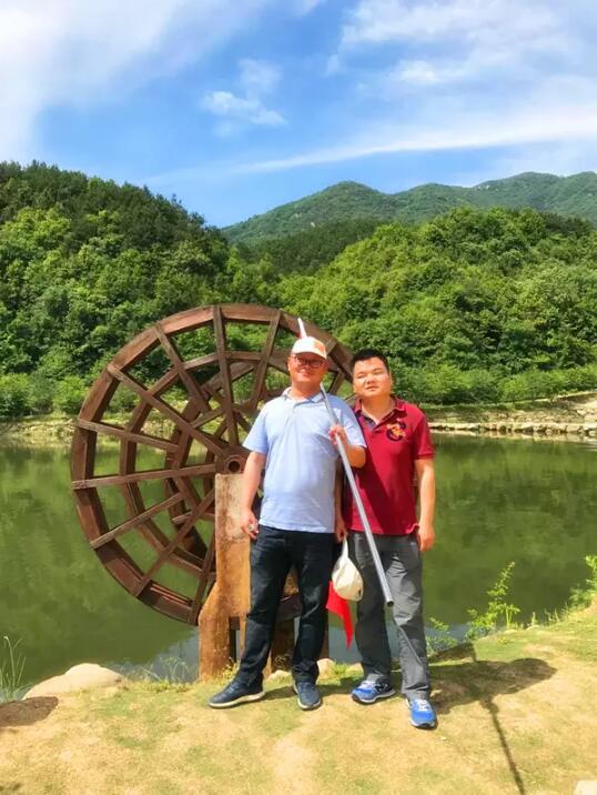 春末夏初,我们一起游进土家民族文化